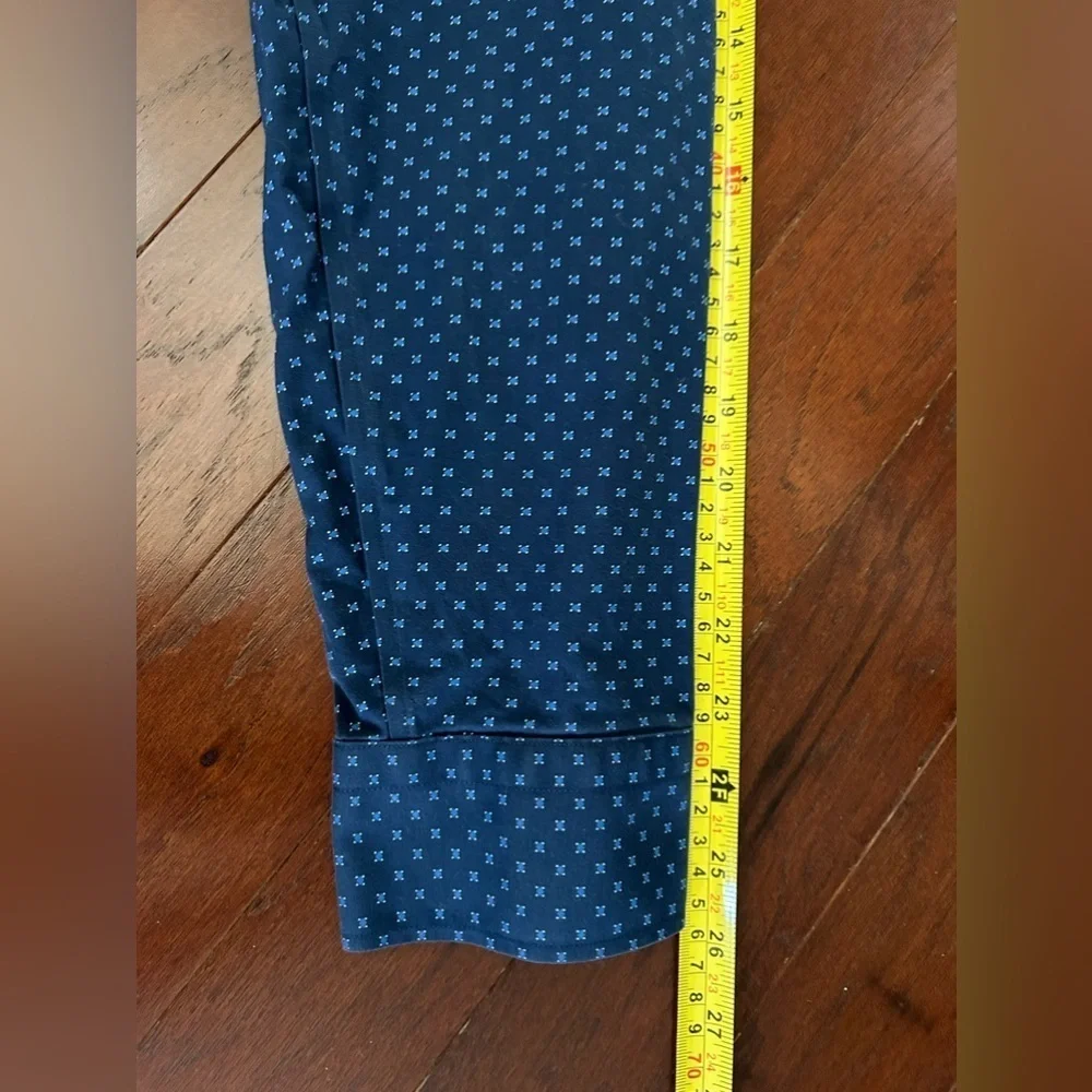 Banana Republic Men Button Down Shirt Blue Polka Dot non iron Size Large Perfect